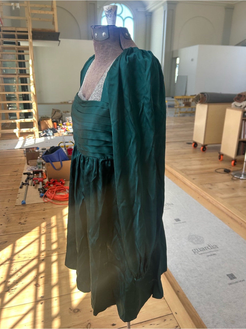 Abercrombie & Fitch Deep Emerald Long-Sleeve Pleated Bodice Dress - Picture 2 of 3